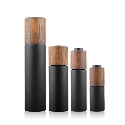 Nieuw Ontwikkeld Houten Bamboe GLB om Donkere Violet Glass Bottle met lotionpomp