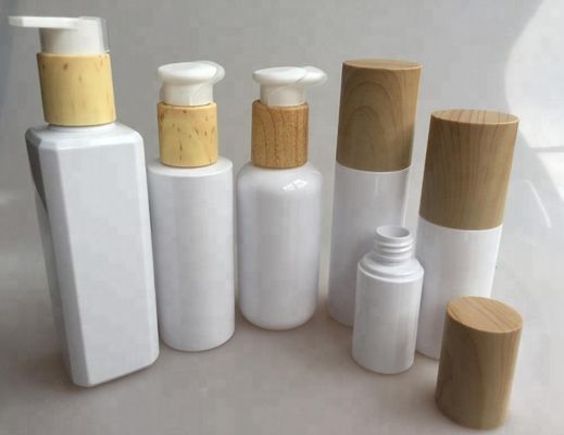 Plaatst het HUISDIEREN plastic schoonheidsmiddel de fles van het de zorgwater van de flessenhuid met houten bamboe GLB