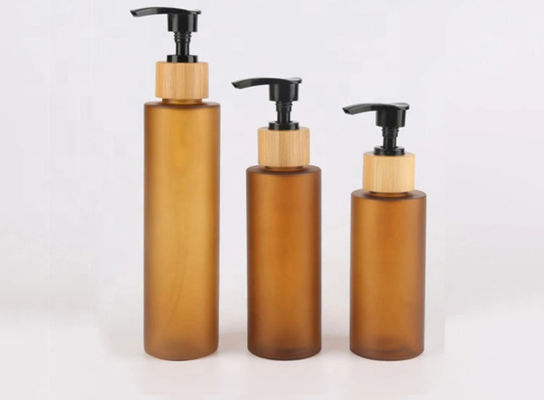 Amber Frosted Shampoo Glass Bottle 100ml 150ml 200ml met de Pomp van de Bamboelotion